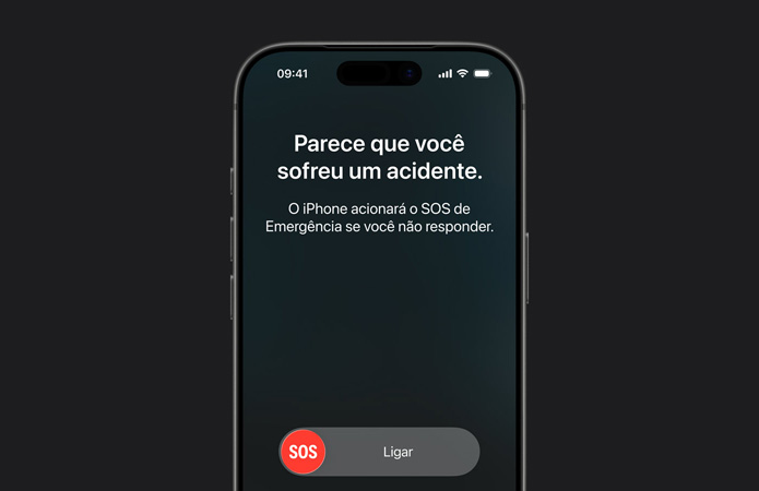 Parte da frente do iPhone 17 Pro, mostrando os cantos arredondados e o recurso Detecção de Acidente em uso