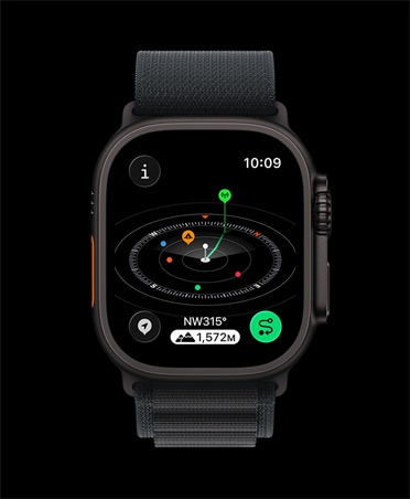 Apple Watch Ultra 3, čierna farba, titánový kryt, apka Kompas, označené body na trase, remienok, čierna alpská slučka