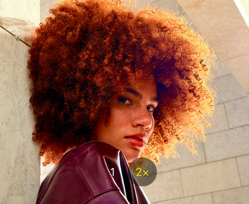 Fotka osoby zhotovená kamerou s 2x priblížením